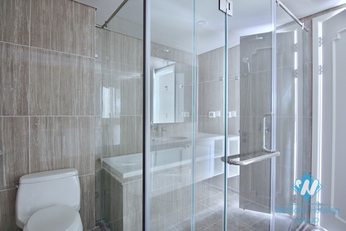 A magnificent 4 bedroom apartment for rent in De L’Roi Soleil